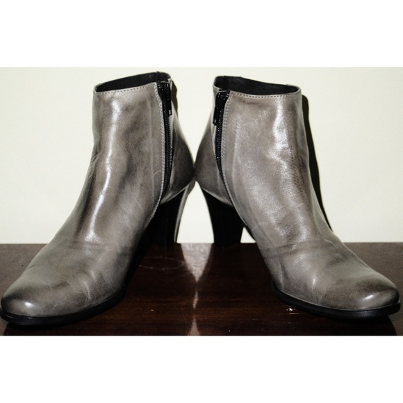 Kampgen Handmade Pointed Toe Ankle Boot - Picture 1 of 5